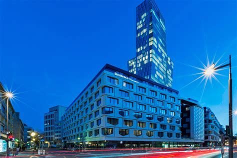 hotels in frankfurt city center.